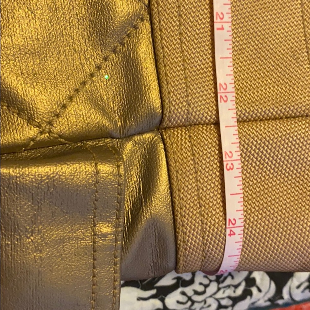 Genuine Chanel Gold Quilted Resort Bag - Picture 8 of 8